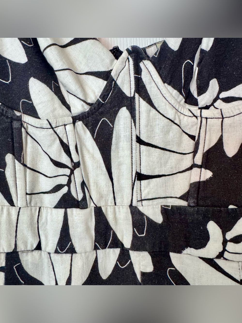 FARM RIO COPACABANA BLACK & WHITE FLORAL WIDE LEG JUMPSUIT SIZE SMALL - Picture 7 of 9